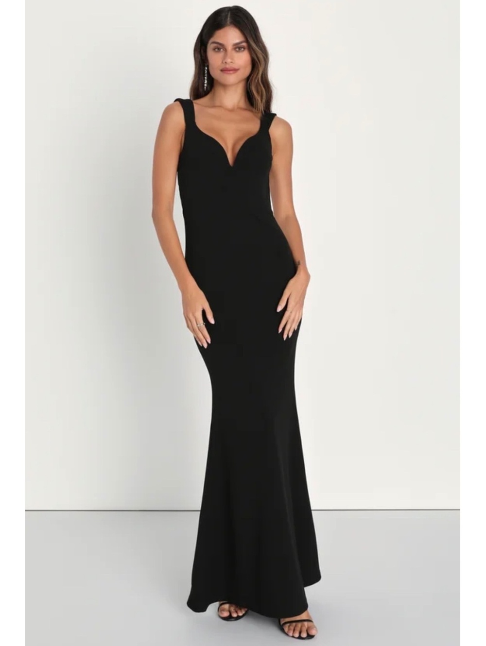NWT Lulus Alluring Temptation Black Backless Ruched Mermaid Maxi Dress M